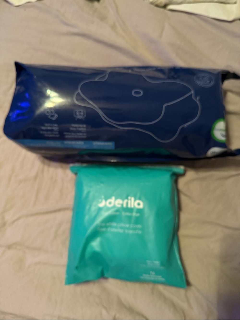 Neck and spine pillow, specially for the cervical back and neck